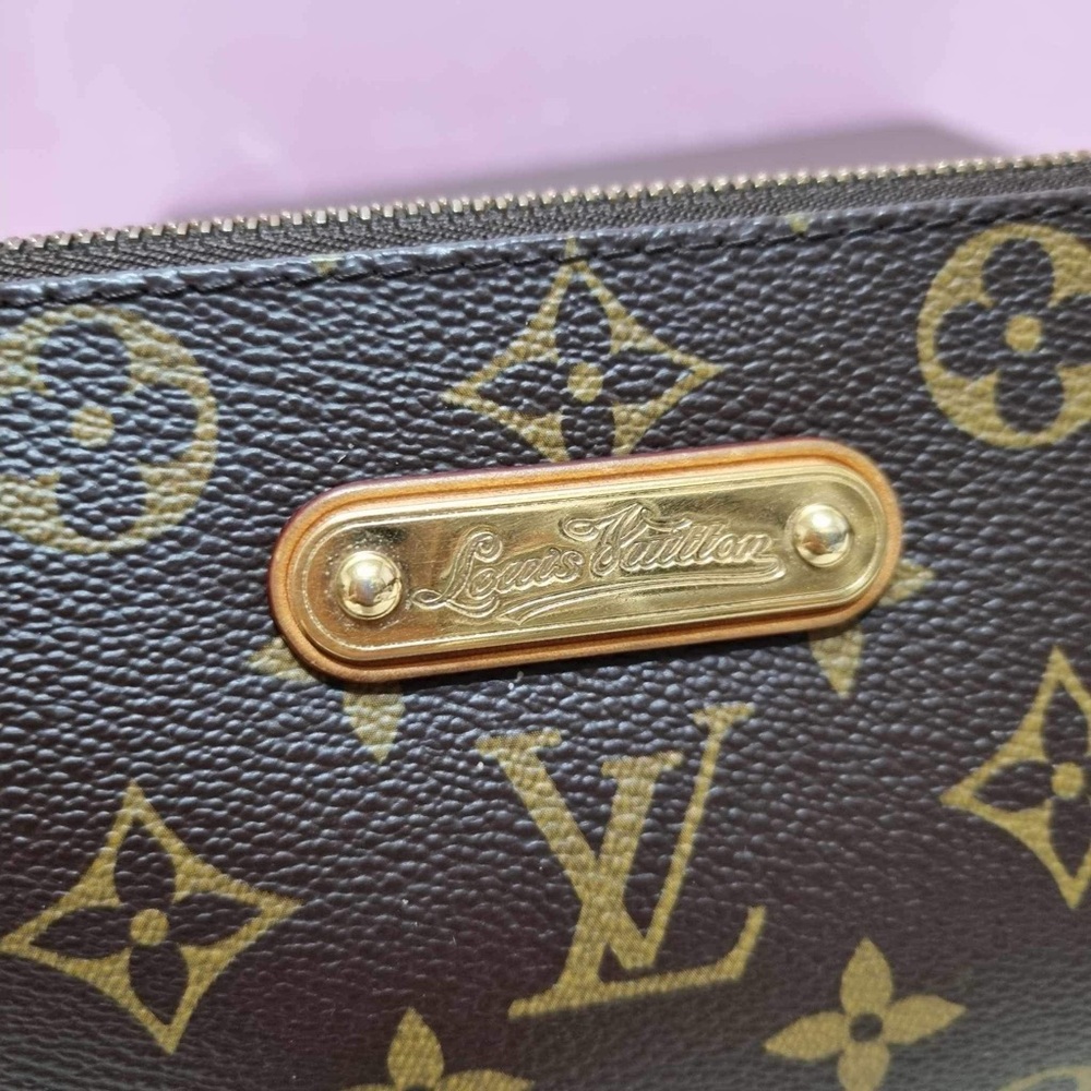SOLD Authentic Louis Vuitton Eva Clutch Crossbody - Picture 6 of 11